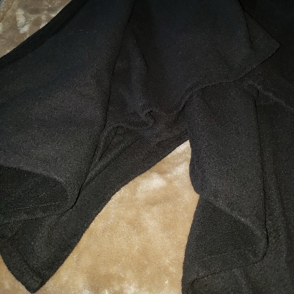 FREE w any purchase Black wrap/shall - Picture 2 of 3